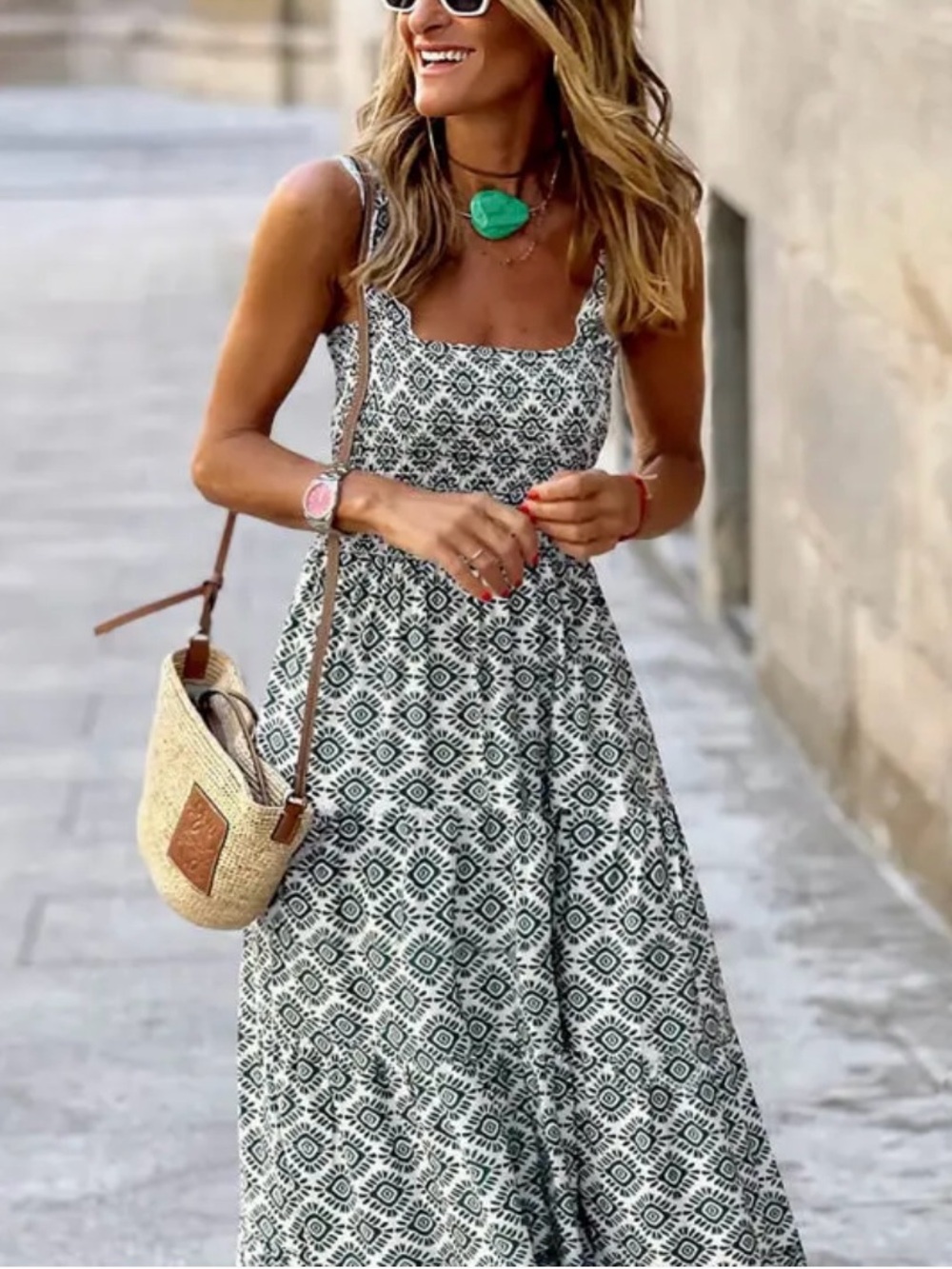 Sleeveless Square-Neck Strappy Maxi Dress in Green & White Pattern Small